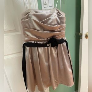 Beautiful above the knee gold  strapless dress size 13 great condition wore once